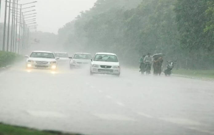 Weather Conditions: Heavy rainfall in several states, flash floods in a few ones
