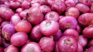 After tomatoes, government sells onions at subsidised rates, buffer enhanced to 5 lakh MT