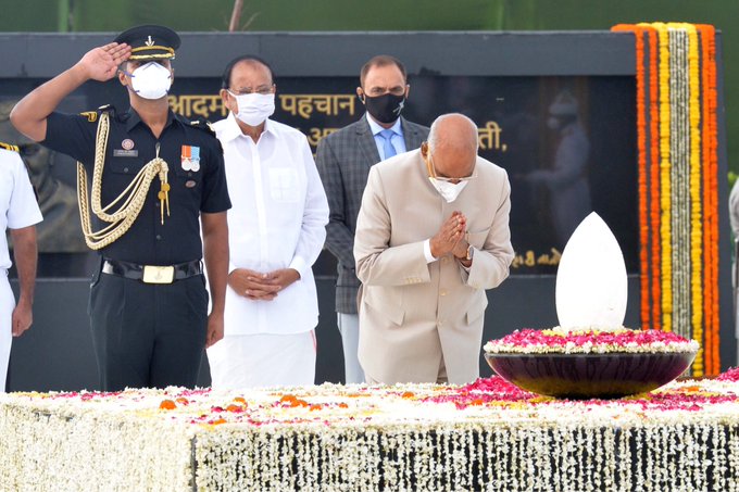 Tributes paid to Atal Bihari Vajpayee on his second death anniversary