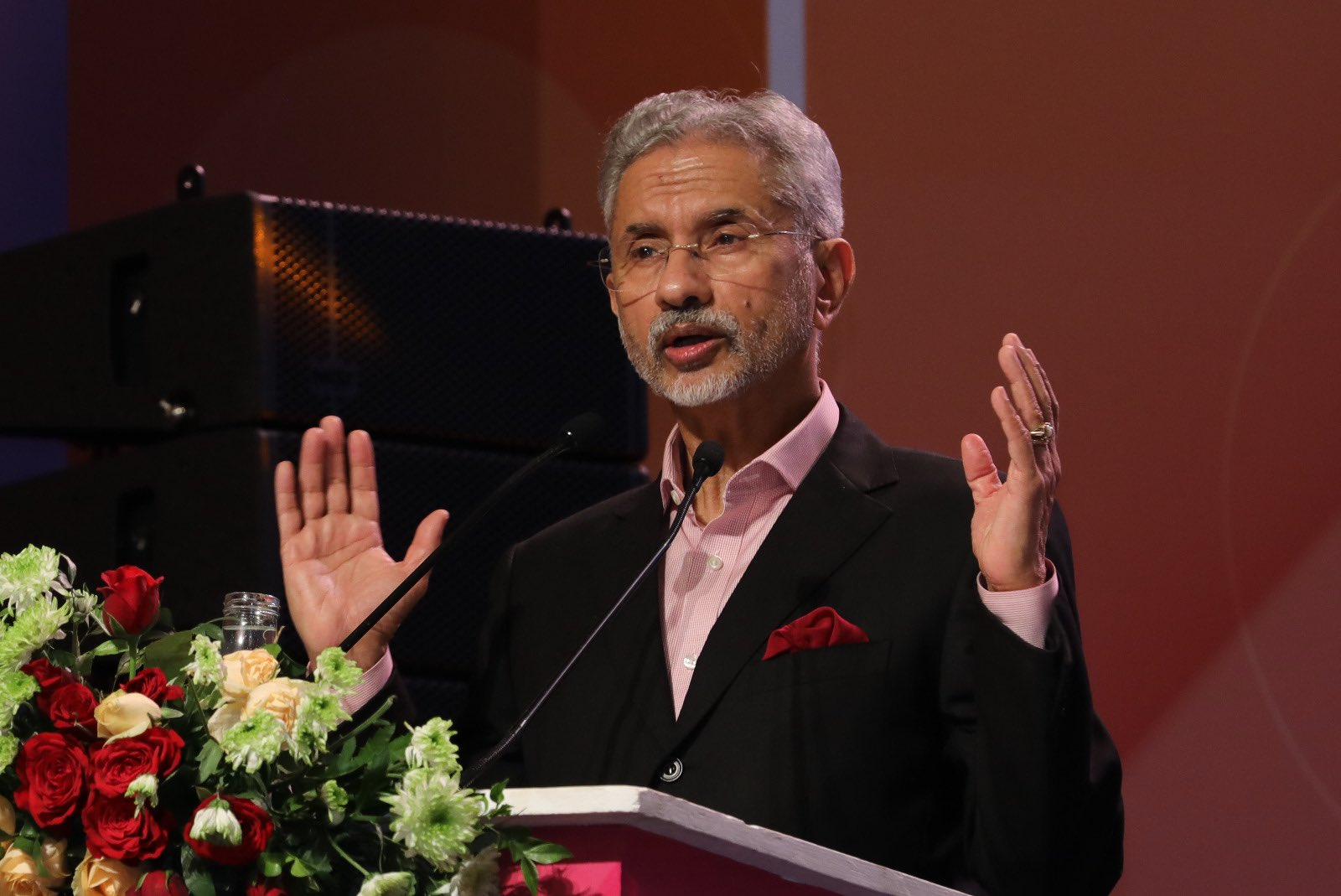एस जयशंकर की यूक्रेन के विदेश मंत्री से टेलीफोन पर बातचीत, द्विपक्षीय सहयोग बढ़ाने पर चर्चा