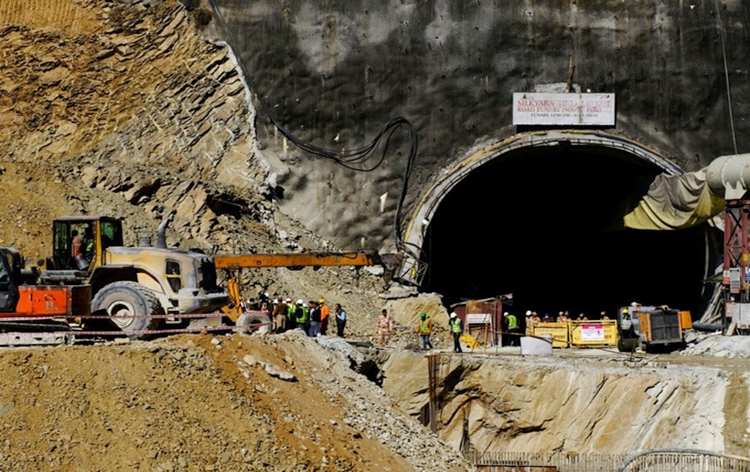 Rescuers drill through debris to reach 41 men trapped in Uttarakhand tunnel