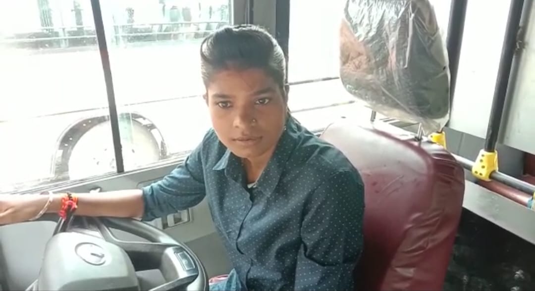 यूपी की सड़कों पर रोडवेज बसों में महिला चालक भरेंगी फर्राटा