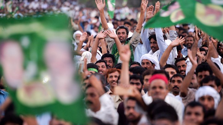 पाकिस्तान: राजनैतिक दलों का चुनावों में धांधली का आरोप