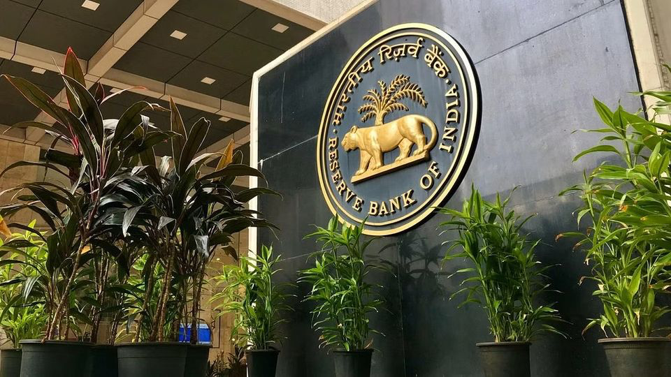 RBI keeps repo rates unchanged at 6.5 percent for seventh consecutive time