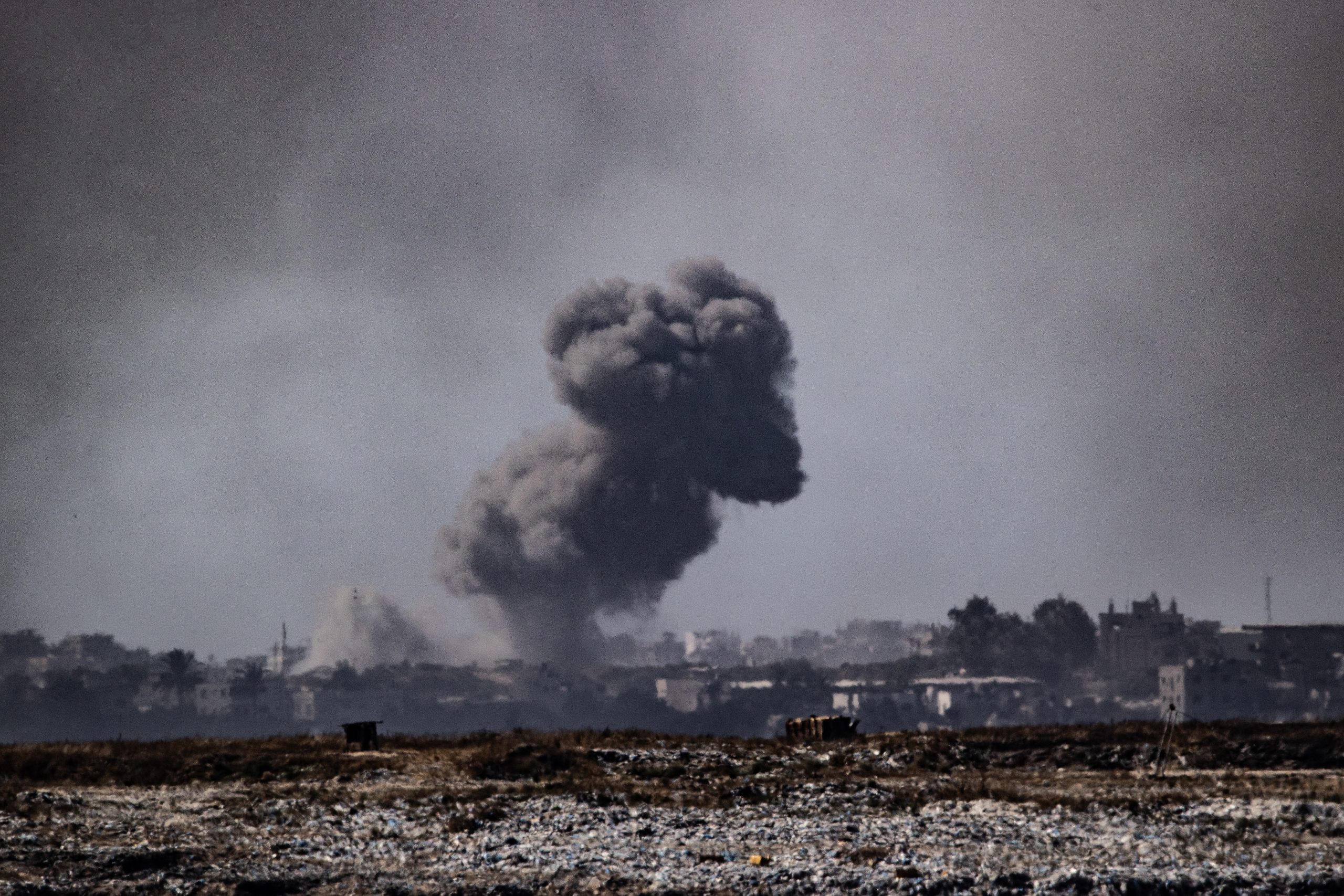 Israeli forces raze parts of Gaza’s Jabalia, hit Rafah with airstrikes