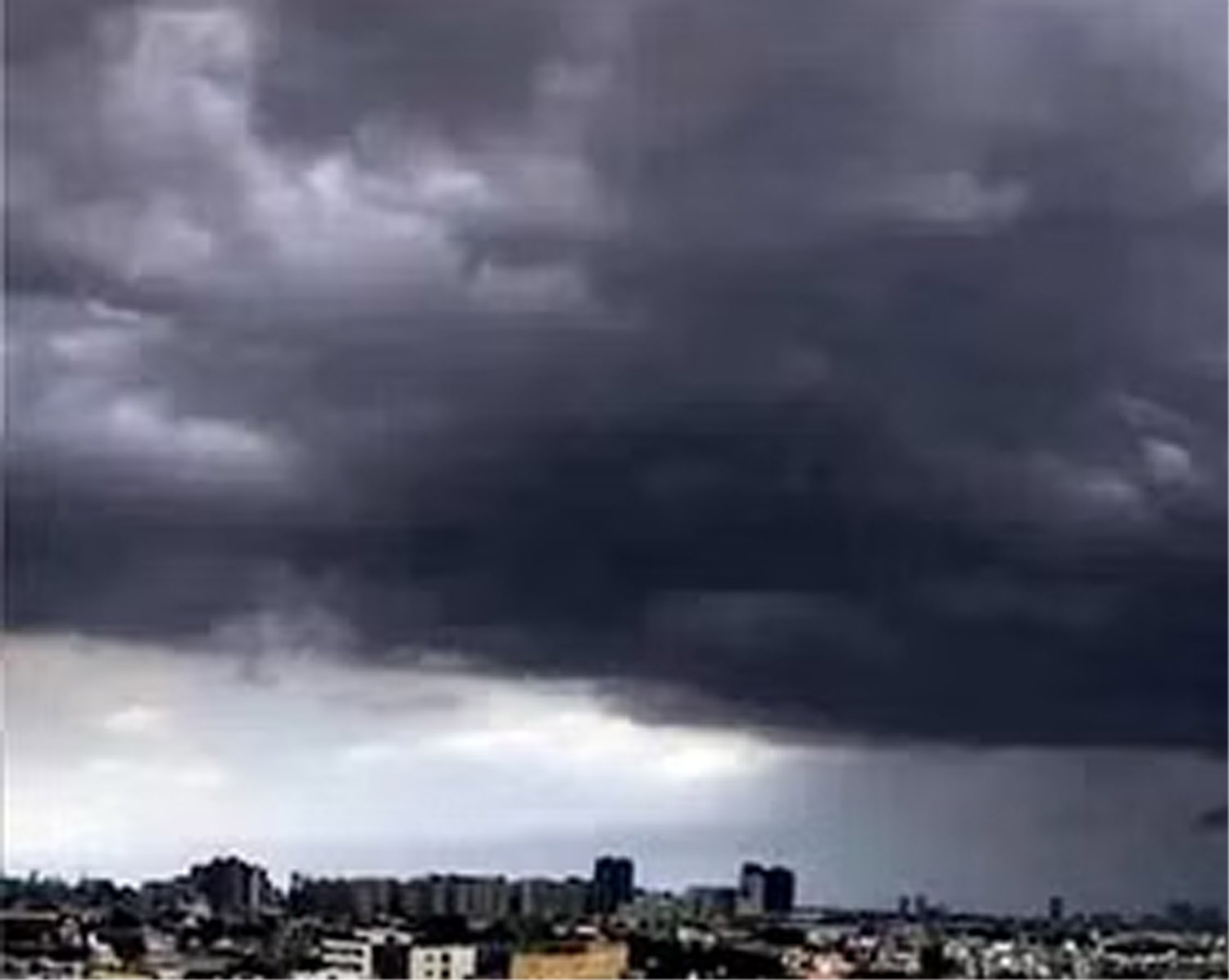 Weather Alert: देश कई राज्यों में बदला मौसम का मिजाज, कई शहरों में बारिश का अनुमान