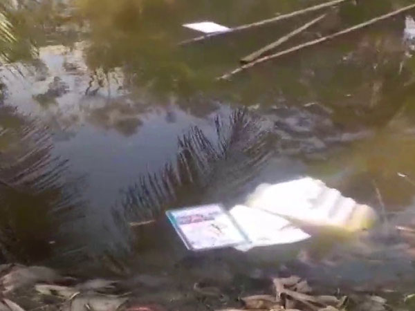 LS Polls: Mob loots EVM, throws VVPAT machine in pond in West Bengal’s South 24 Paraganas