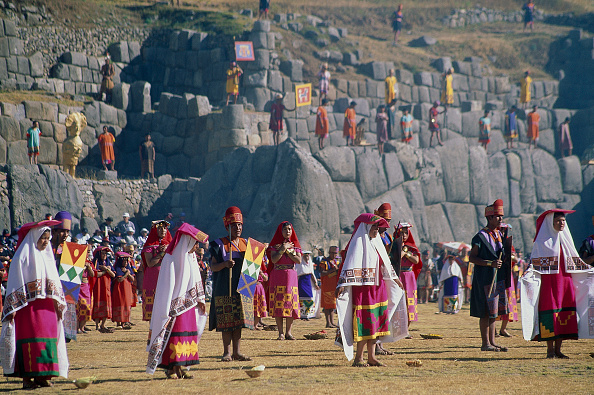 Peruvians welcome winter solstice with Incan ceremony for the sun