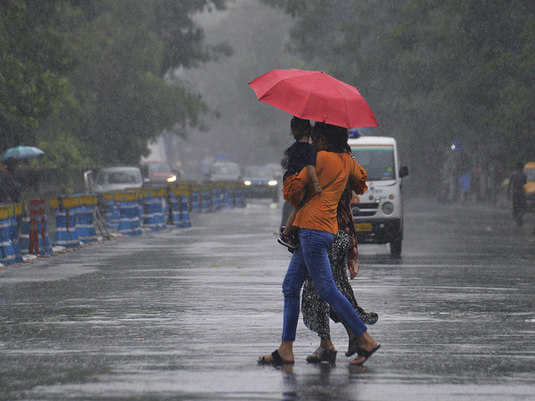 हिमाचल में बारिश के कारण 70 सड़कें बंद, 84 विद्युत सेवाएं बाधित