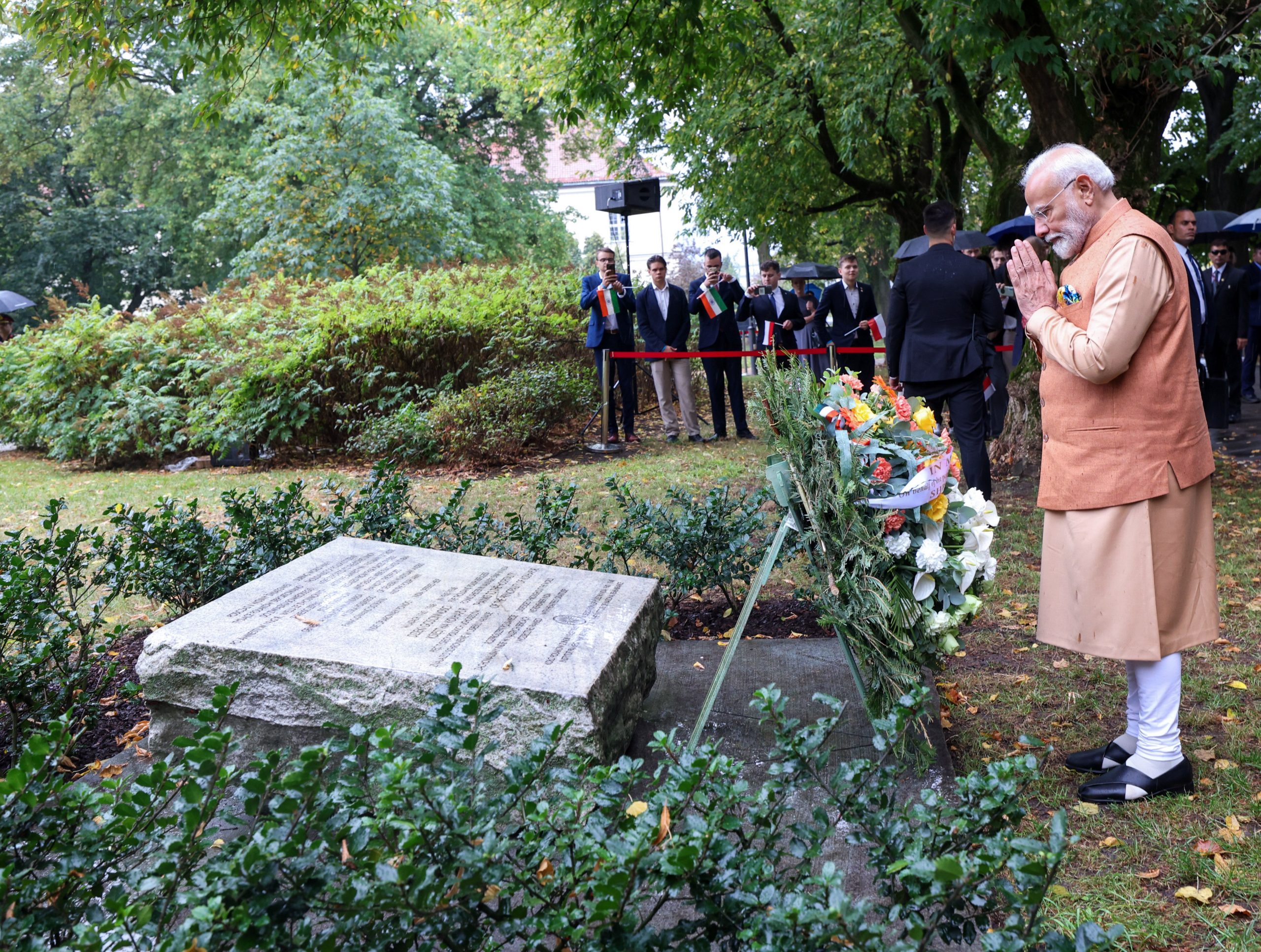 PM Modi lays wreath at Jam Saheb of Nawanagar Memorial in Warsaw