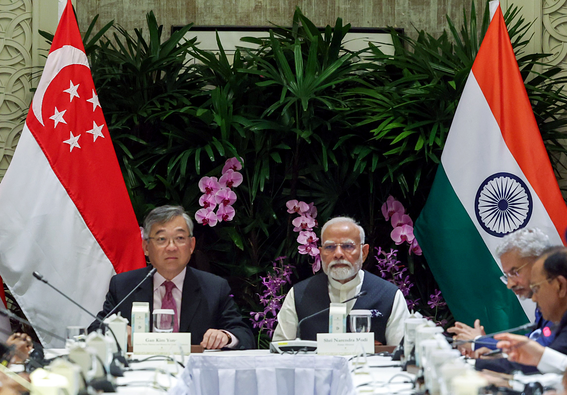 PM Modi meets Singapore’s top business leaders, showcases India’s investment potential