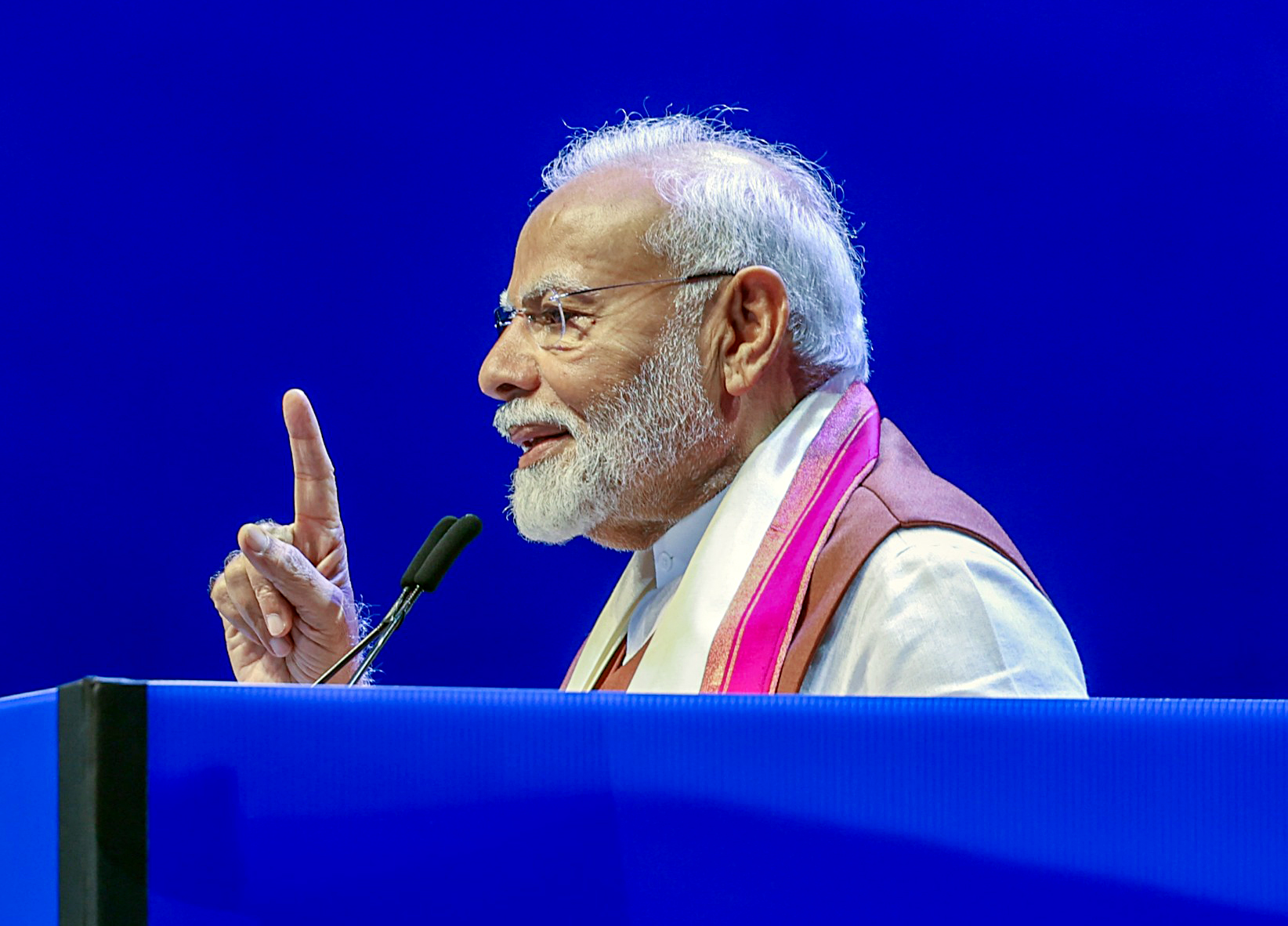 “New chapter in India’s sports tragectory”: PM Modi hails Team India for double gold at chess olympiad