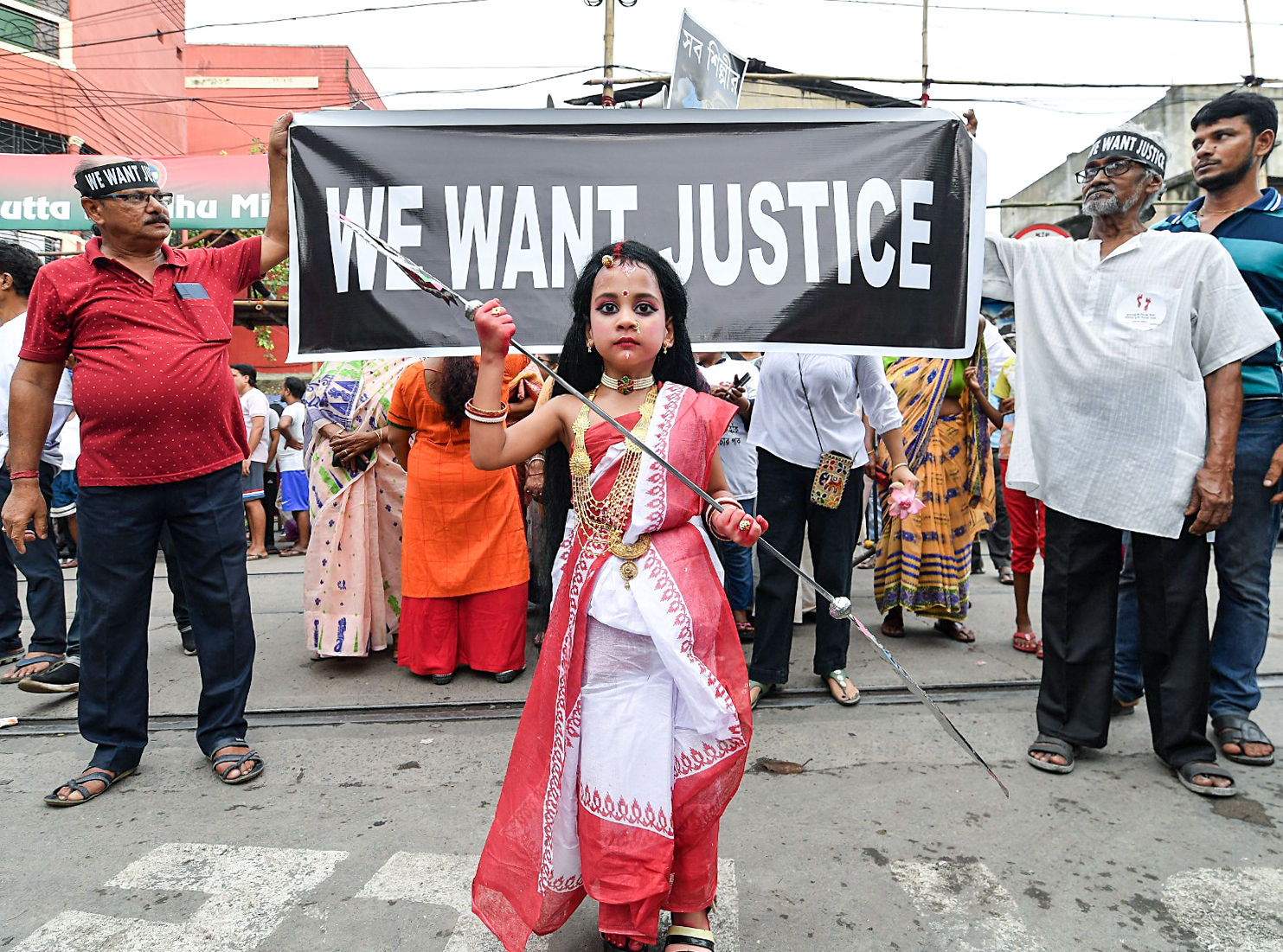 कोलकाता कांड के विरोध में लगातार प्रदर्शन जारी, ममता सरकार के खिलाफ टीएमसी नेता जवाहर सरकार का राज्यसभा से इस्तीफा 