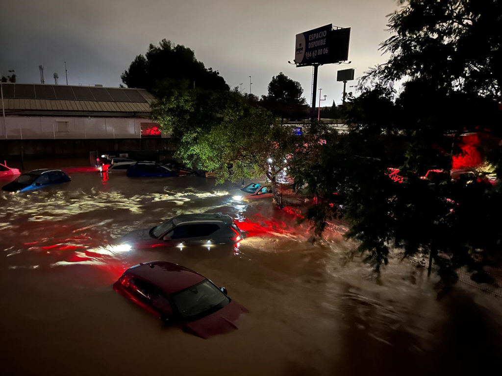 At least 89 people missing from floods in eastern Spain, court authorities say