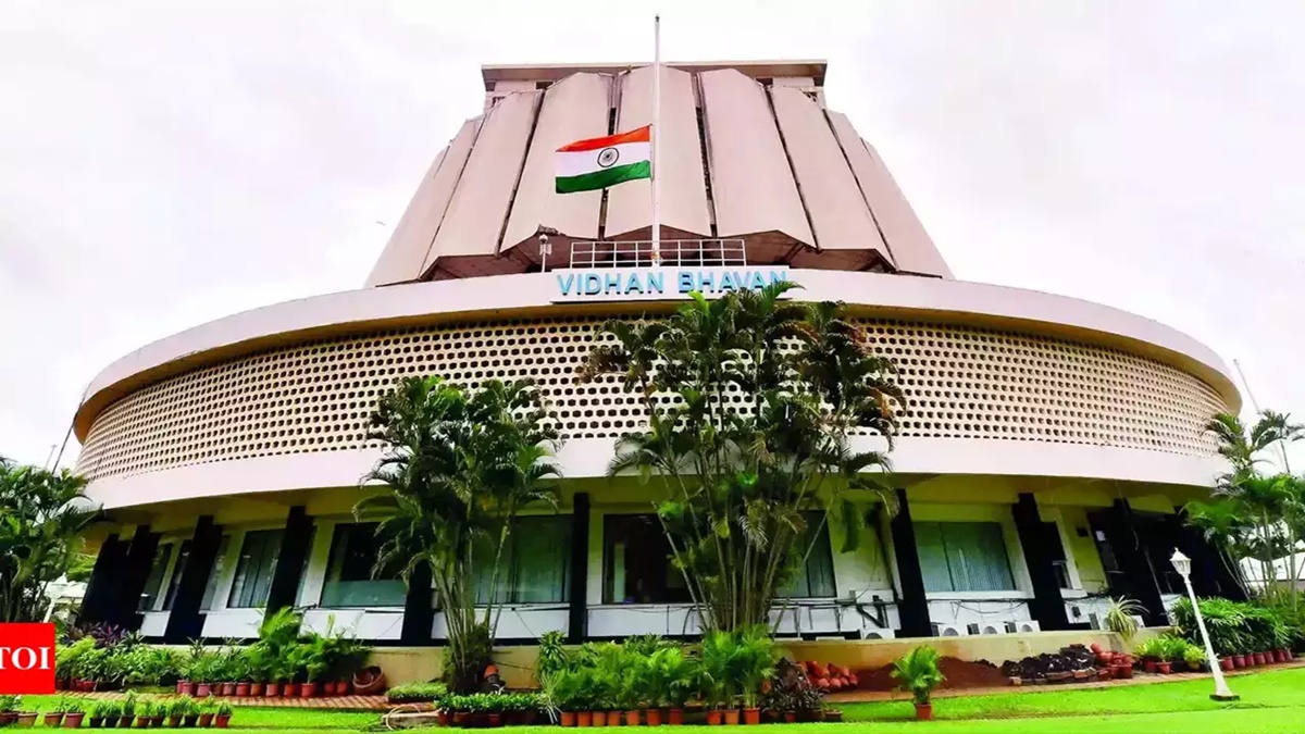 महाराष्ट्र विधानसभा चुनाव : जानिए प्रमुख उम्मीदवारों का हाल, वीआईपी सीटों पर दिलचस्प मुकाबला