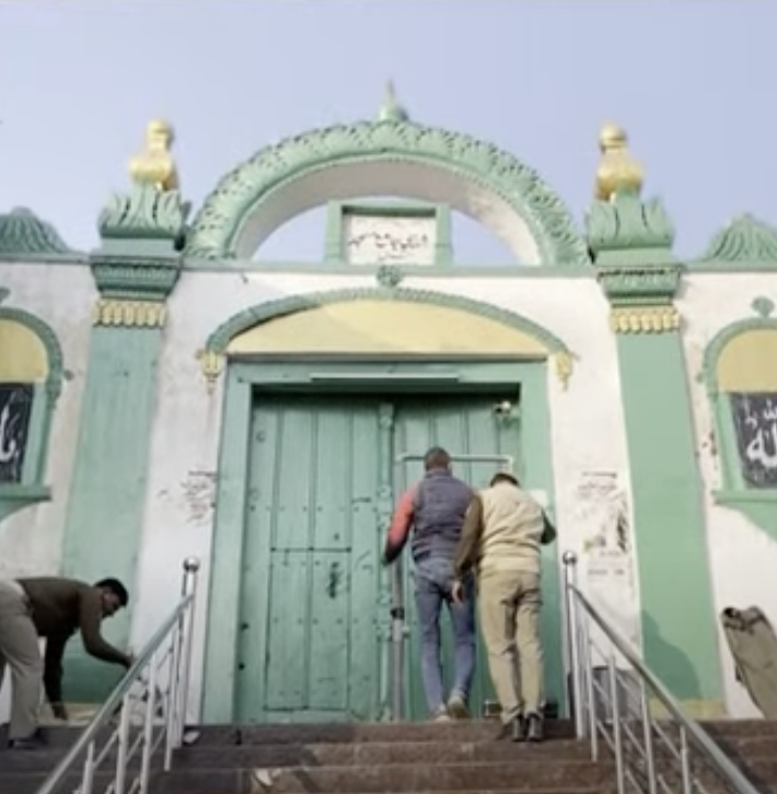 उत्तर प्रदेश के संभल में जुमे की नमाज से पहले कड़ी सुरक्षा व्यवस्था