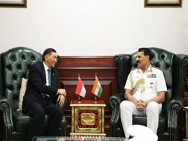 Admiral Dinesh Tripathi, Indonesia’s Defence Minister discuss growing defence ties