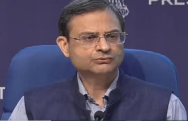 RBI: शक्तिकांत दास ने सहयोगियों का जताया आभार, नवनियुक्त गवर्नर ने कहा-अर्थव्यवस्था के लिए सर्वश्रेष्ठ काम करने का करेंगे प्रयास