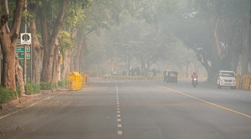 NDMC to install mist sprayers on electric poles to tackle air pollution