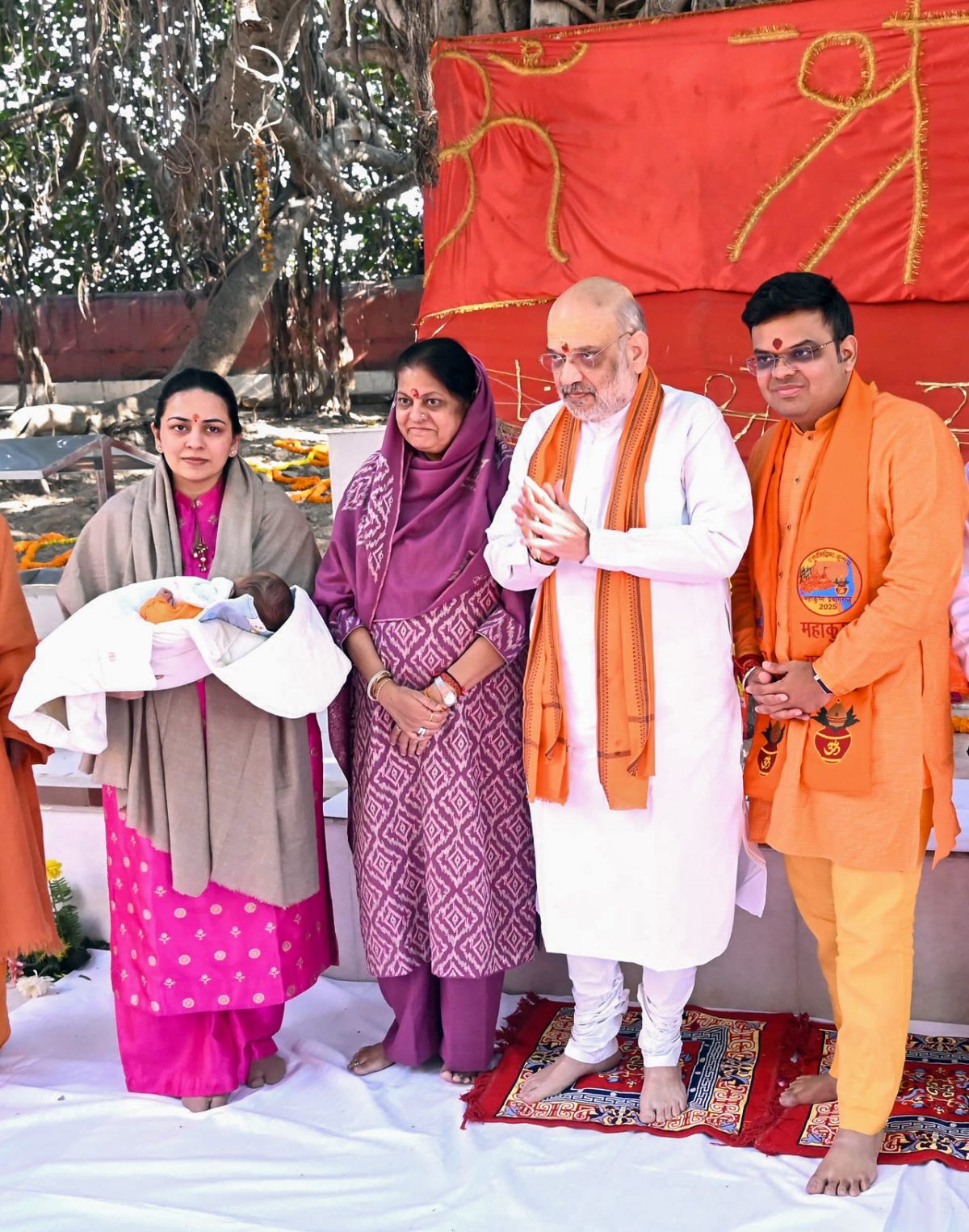 Amit Shah participates in Akshayvat aarti and rituals