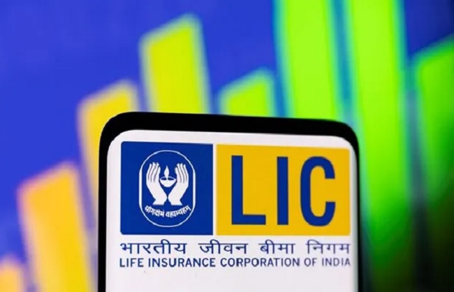 LIC की बीमा सखी योजना के लिए महिलाओं में उत्साह, एक एक महीने में 50 हजार से अधिक पंजीकरण