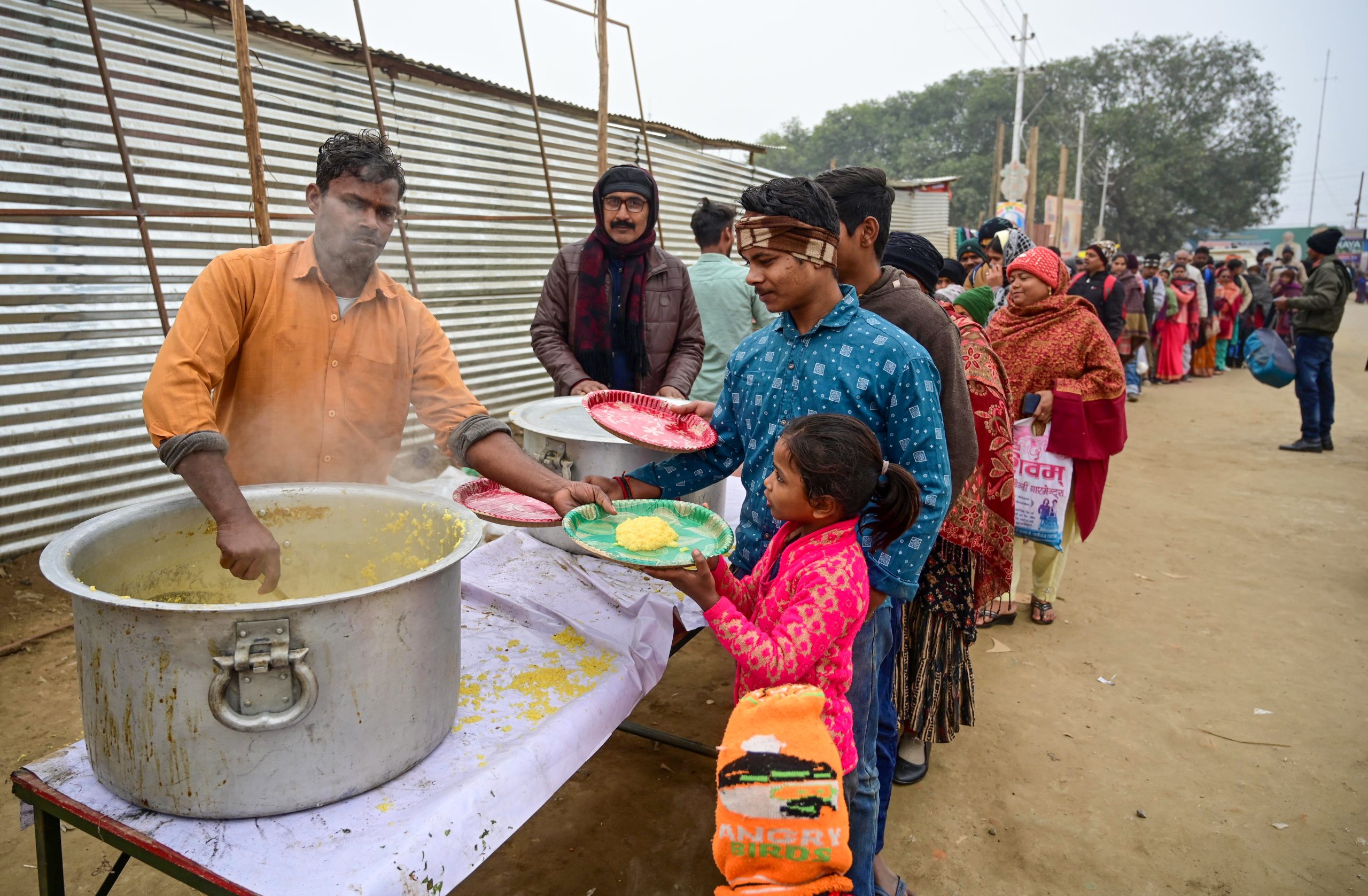 महाकुंभ 2025 : अदाणी समूह ने सेवा और समर्पण से पेश की मिसाल