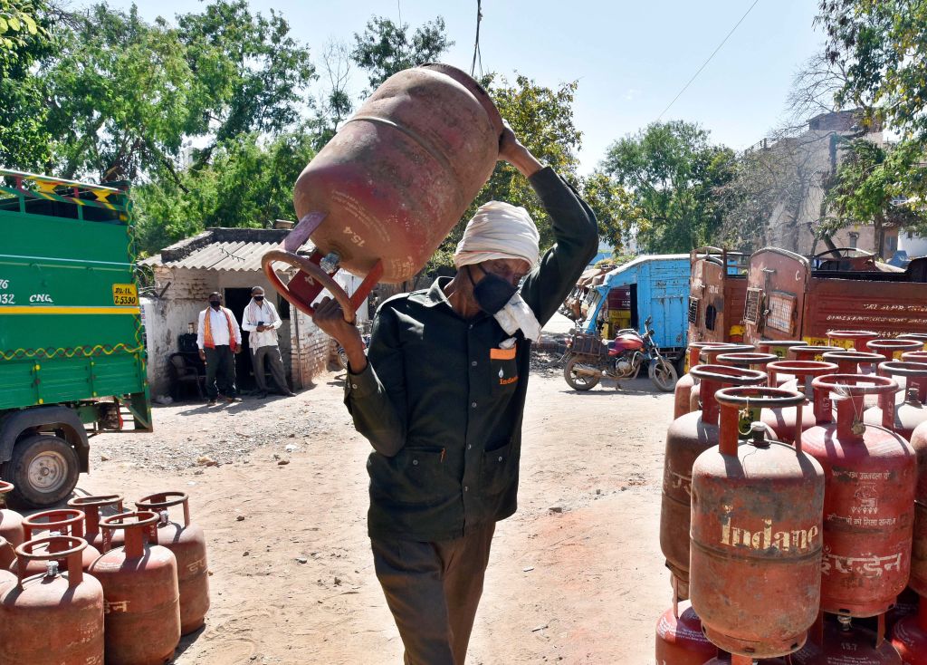 India’s LPG connections more than double in a decade, reach 32.83 crores in 2024