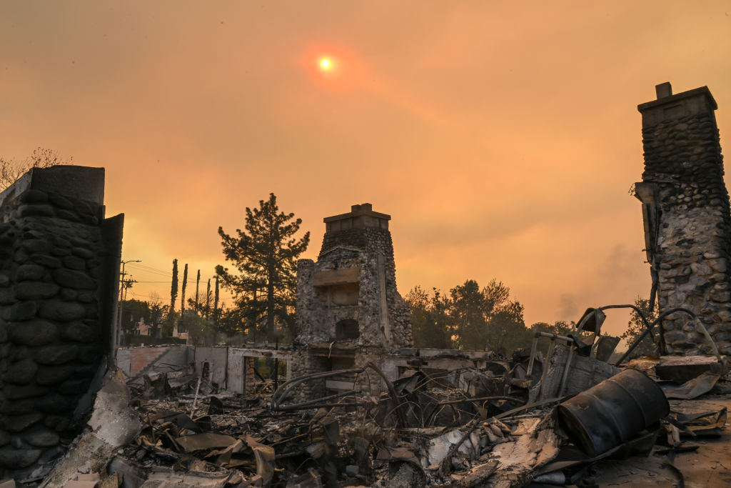 Los Angeles wildfires devour thousands of homes, death toll rises to 10