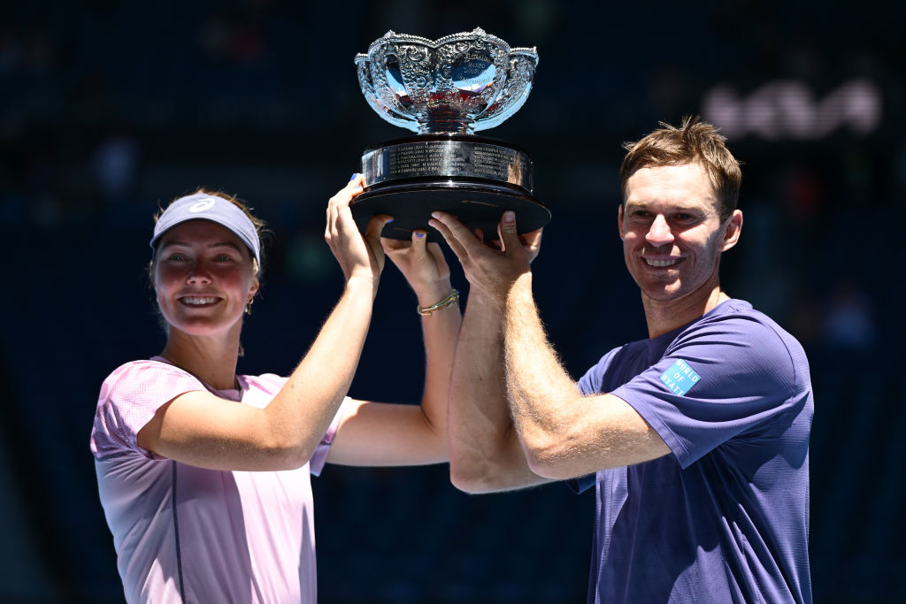 Gadecki and Peers win Australian Open mixed doubles title