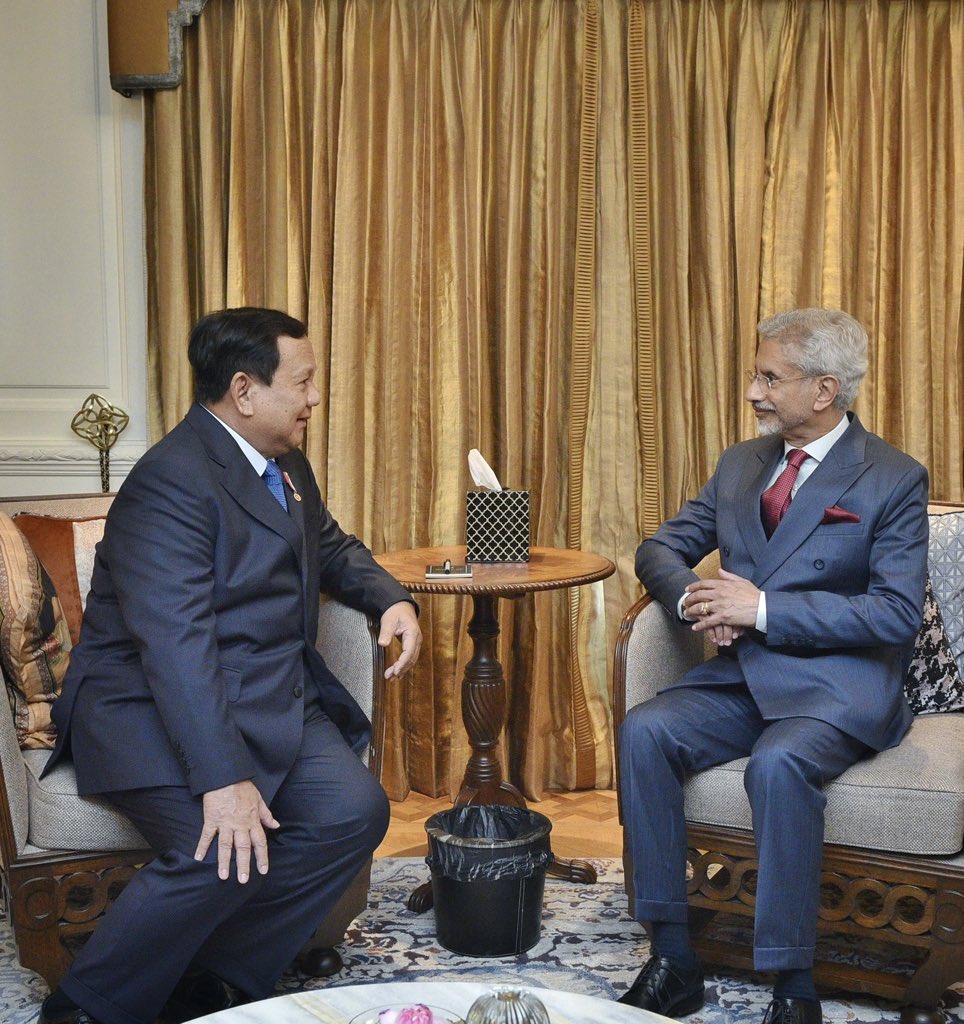 EAM Jaishankar meets Indonesian President Prabowo Subianto