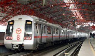 दिल्ली में विरोध-प्रदर्शन के चलते 11 मेट्रो स्टेशनों पर एंट्री-एग्जिट बंद, डीएमआरसी ने जारी की एडवाइजरी