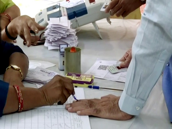 Voting underway for bypoll in Milkipur Assembly constituency