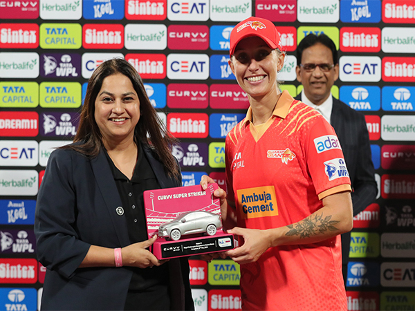 Ashleigh Gardner Shines as Gujarat Giants secure second win in WPL 2025