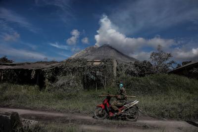 Indonesia’s Mount Dukono erupts, triggers aviation warning and safety advisory