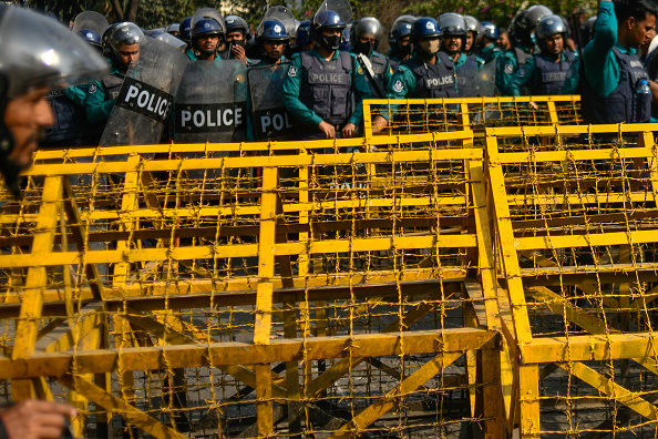 Bangladesh police use tear gas to disperse Islamist march in Dhaka