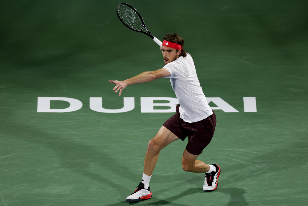 Tennis-Tsitsipas feeling refreshed after Dubai success with ‘mystery’ racket