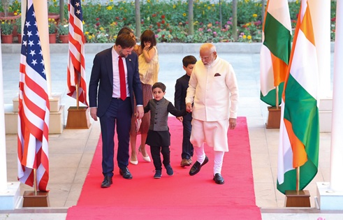 ग्लोबल जियो-पॉलिटिक्स की चौसर पर भारत की बड़ी चाल, विदेश नीति का मनवाया लोहा