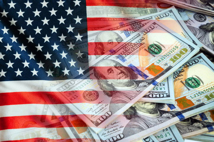 US economy contracts in the first quarter