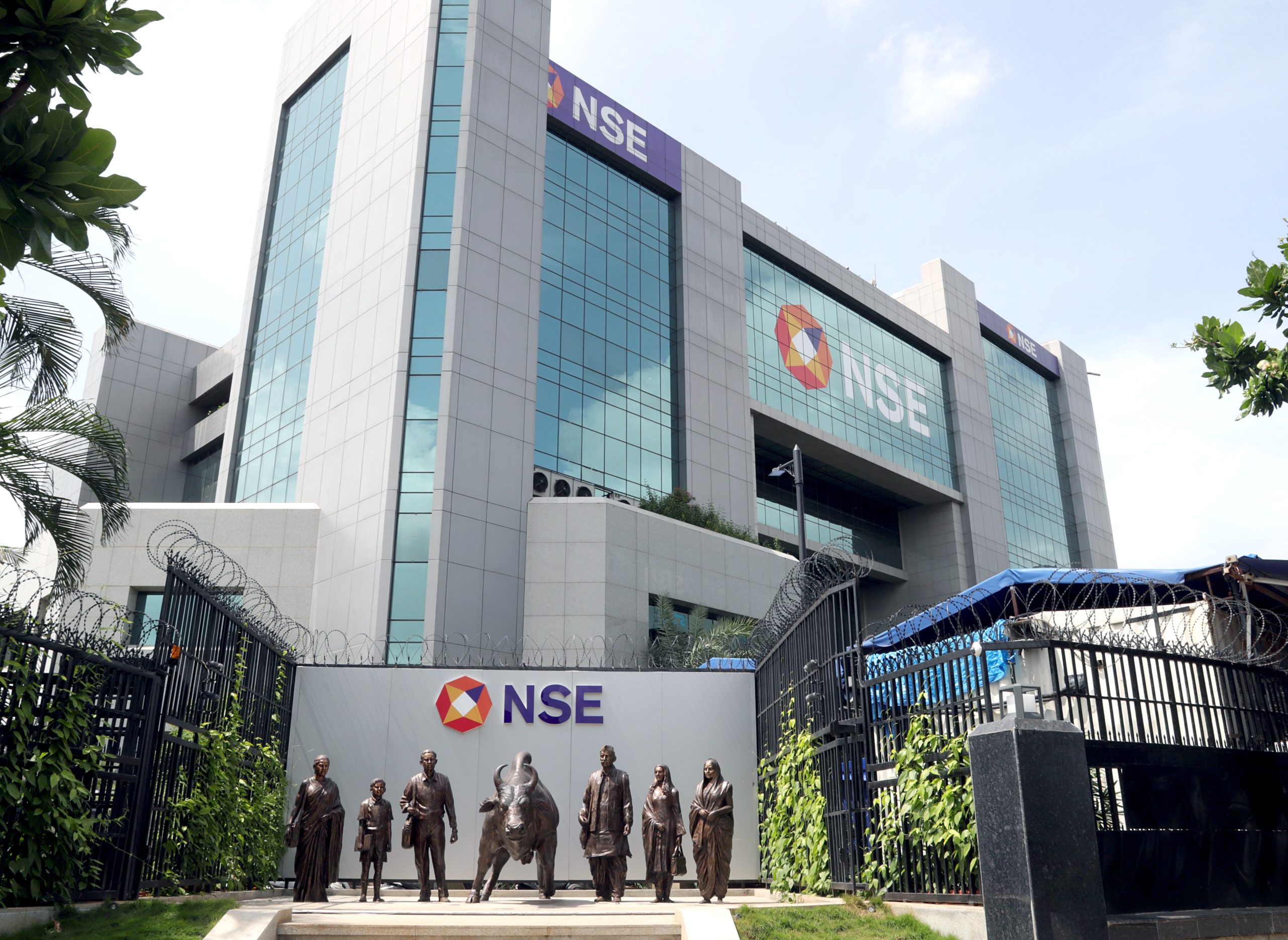 India adds 2.1 crore new investors in FY26 despite recent slowdown: NSE report