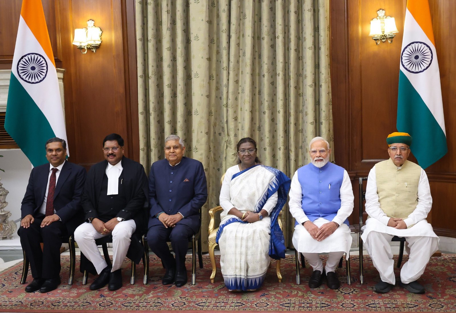 प्रधानमंत्री मोदी ने भारत के 52वें सीजीआई जस्टिस बीआर गवई को दी बधाई