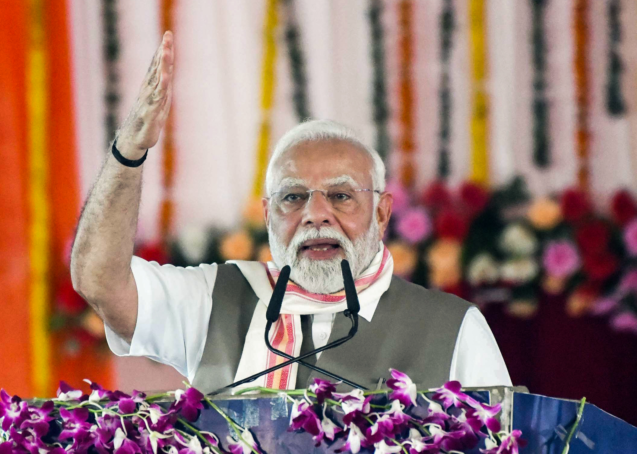 पीएम मोदी समेत नेताओं ने दी केंद्रीय मंत्री मनसुख मांडविया को जन्मदिन की शुभकामनाएं