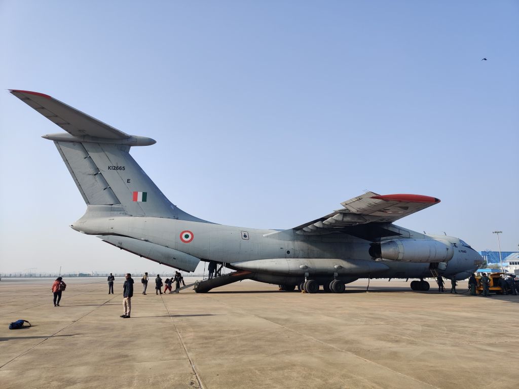 IAF demonstrates Rafale, Jaguar, Mirage flypast and landing on Ganga Expressway airstrip