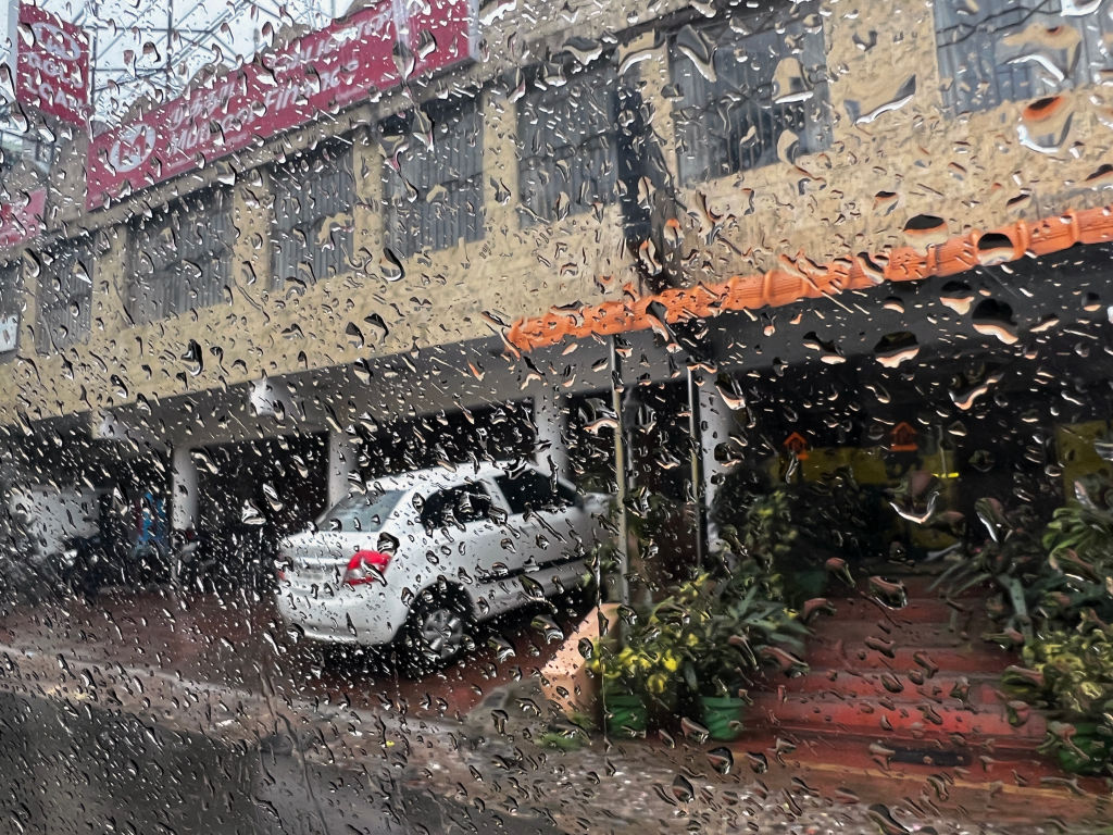 प्री-मानसून का असर, तमिलनाडु के कई जिलों में 22 मई तक भारी बारिश का पूर्वानुमान प्री-मानसून का असर, तमिलनाडु के कई जिलों में 22 मई तक भारी बारिश का पूर्वानुमान