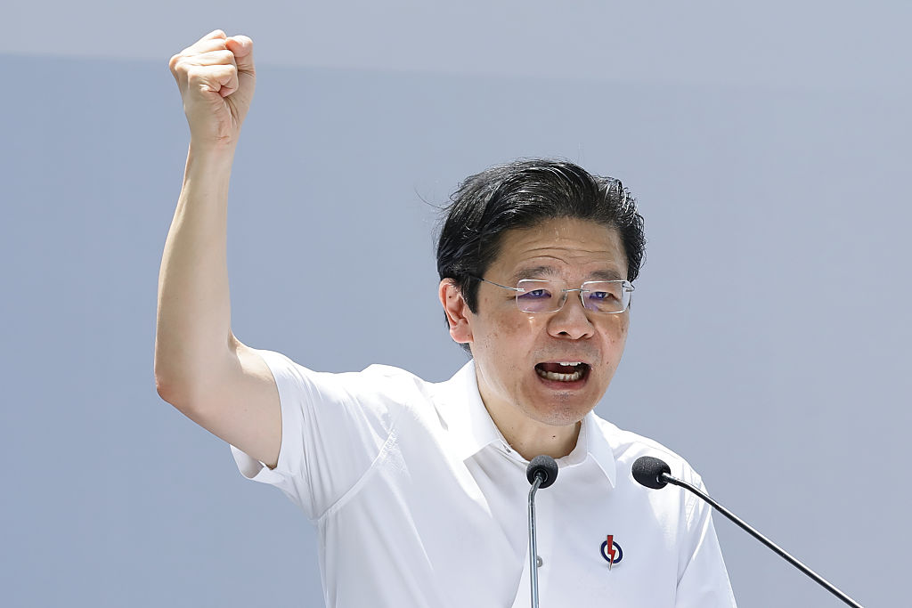 Singapore PM urges voters to re-elect his cabinet to deal with US, China