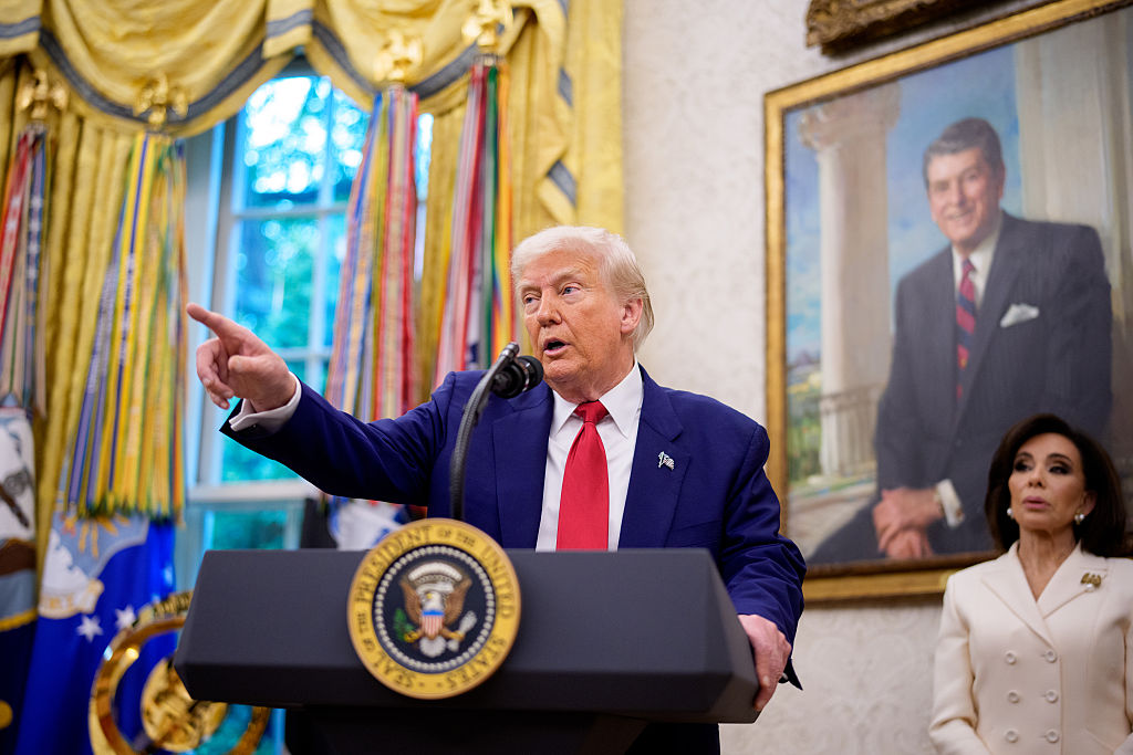 Trump again criticizes Putin as Ukraine war heats up