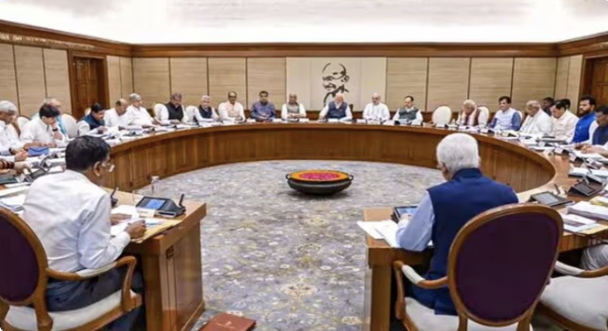 ‘ऑपरेशन सिंदूर’ के मद्देनजर सरकार ने आज नई दिल्ली में बुलाई सर्वदलीय बैठक ‘ऑपरेशन सिंदूर’ के मद्देनजर सरकार ने आज नई दिल्ली में बुलाई सर्वदलीय बैठक