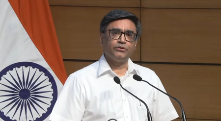 पाकिस्तान आतंकवादियों के शरण स्थल के रूप में पहचान बना चुका है : विदेश सचिव पाकिस्तान आतंकवादियों के शरण स्थल के रूप में पहचान बना चुका है : विदेश सचिव