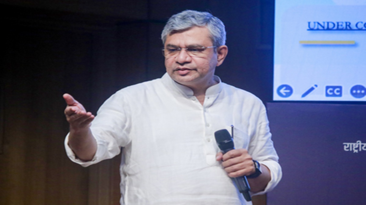 गौतम बुद्ध नगर को मिली बड़ी सौगात, 417 करोड़ के इलेक्ट्रॉनिक्स मैन्युफैक्चरिंग क्लस्टर को केंद्र की मंजूरी