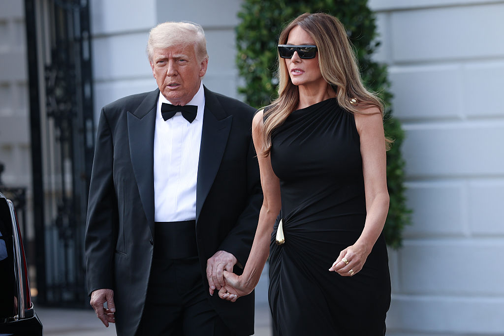 Trump met with cheers, boos at Kennedy Center as he attends ‘Les Miserables’