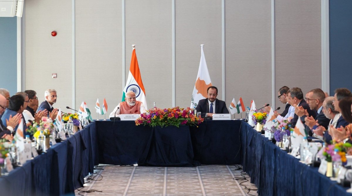 भारत-साइप्रस साझेदारी का नया अध्याय, दोनों देशों के सीईओ फोरम की बैठक में आर्थिक मामलों पर बातचीत भारत-साइप्रस साझेदारी का नया अध्याय, दोनों देशों के सीईओ फोरम की बैठक में आर्थिक मामलों पर बातचीत